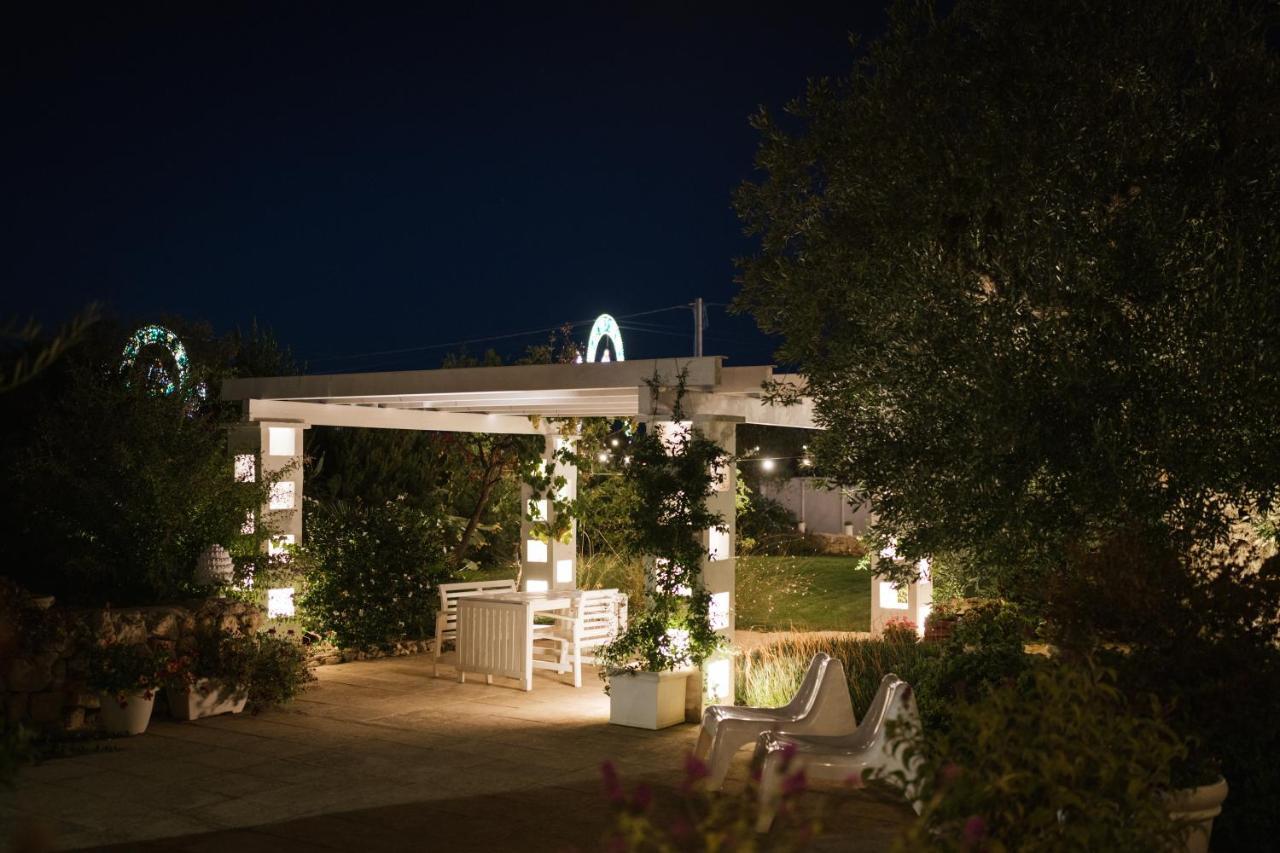 Prestigiosa Villa Con Piscina Condominiale Monopoli Εξωτερικό φωτογραφία